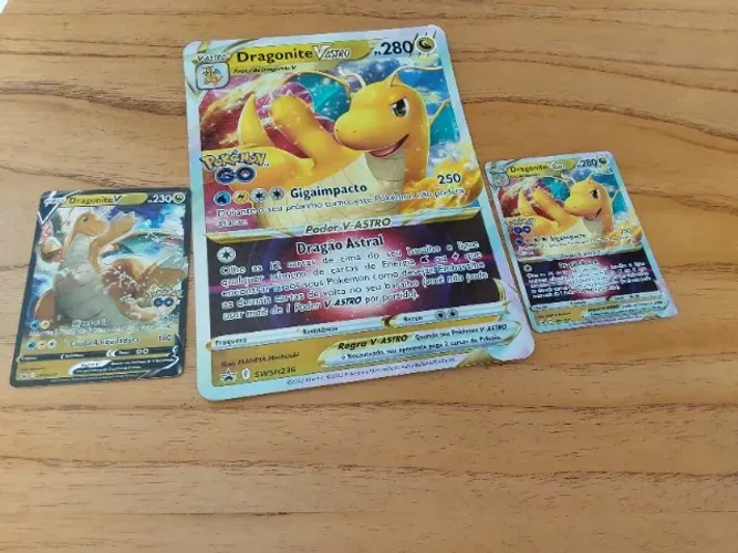 Cartas pokemom: dragonite V astro, dragonite V e carta grande dragonite V astro