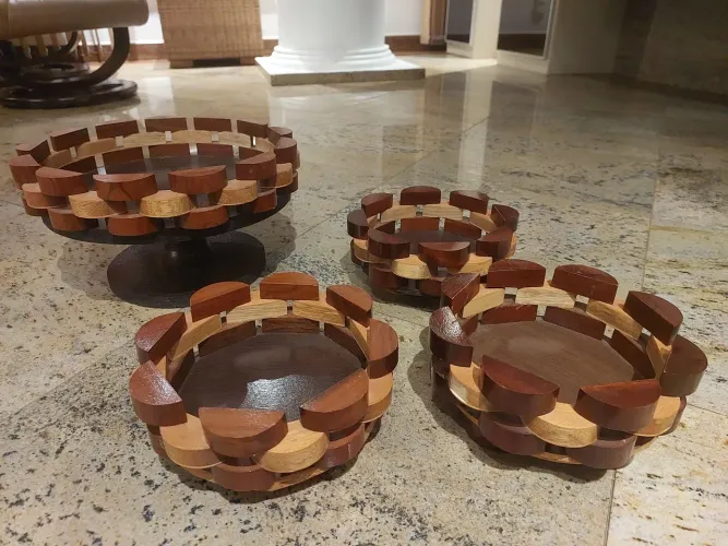 Fruteiras em Madeira Nobre 
