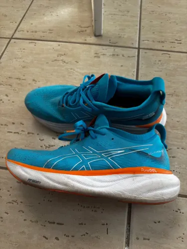 Tênis Asics Gel-Nimbus 25 - Azul e Laranja