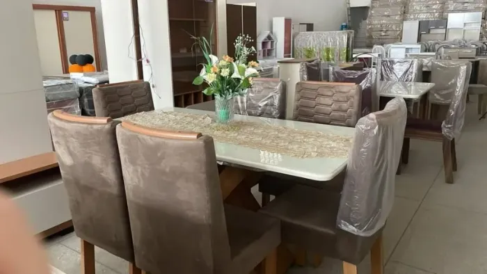 Mesa De Jantar De 6 Lugares Com Cadeiras acolchoadas Tampo De Vidro 90 Por 160 - 100% MDF 