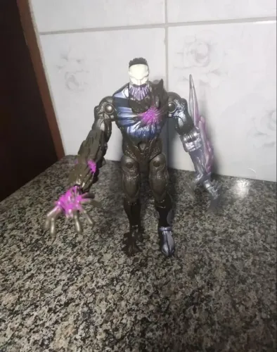 boneco Max steel e estroyer
