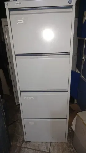 Arquivo de aço com 4 gavetas