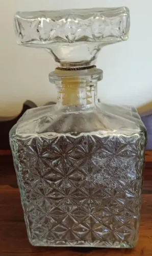 Decanter de Cristal com Tampa