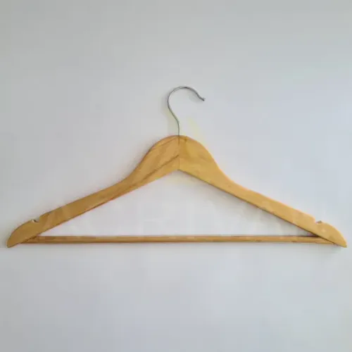 KIT COM 10 CABIDE MADEIRA ADULTO BASICO EM MARFIM CROMADO