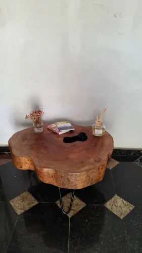 Mesa de centro de bolacha rústica