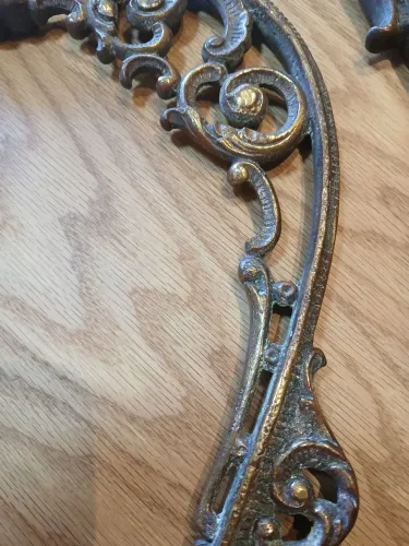 Decoracao rara antiga em metal nobre,1.2 kg cada,toda trabalhada.