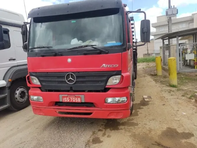 M Benz Atego 2425, cabinado