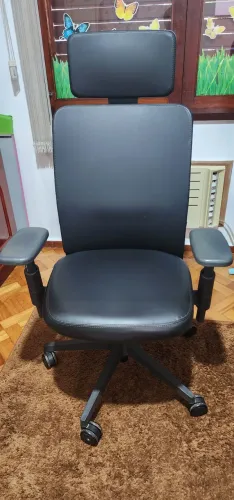 Cadeira executiva Flexform Tecton