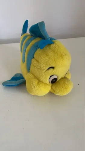 Pelúcia Flounder do filme 'A Pequena Sereia'