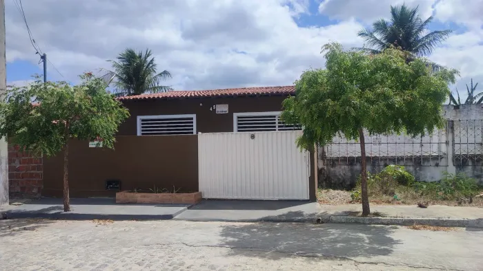 Vende-se Ótima Casa 