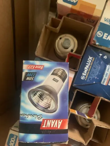 Lâmpada Dicroica AVANT 50W 220V Base E27