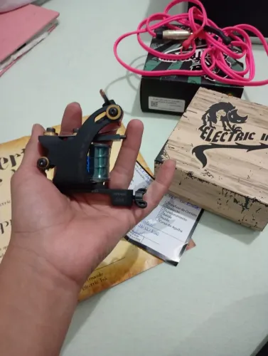 Máquina de tattoo Paulo Fernando traço clássico + Clip cord