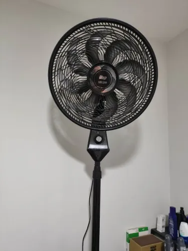 Ventilador de pé