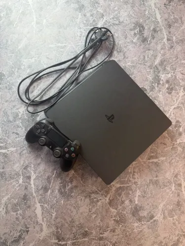 PLAYSTATION 4 SLIM 1TB