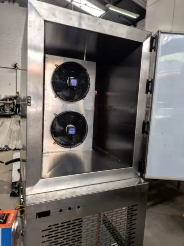 ultra congelador para 200 canecas