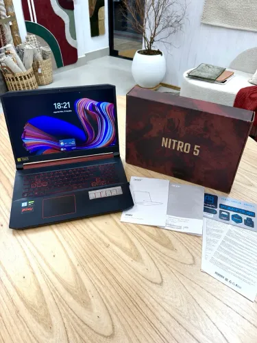 Notebook Acer Nitro 5 17Pol. - Impecável