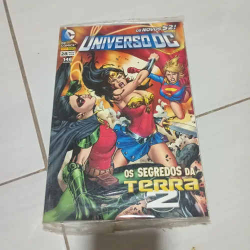 Universo DC (Os Novos 52!) N°28 LACRADA