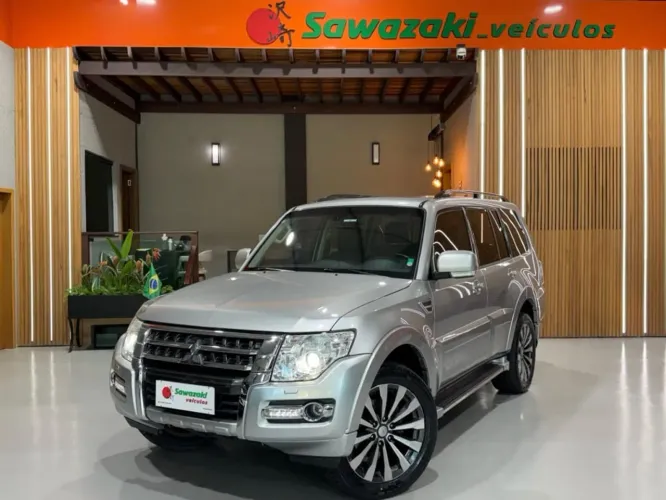 Mitsubishi Pajero HPE Full 3.2 4X4 T.i.dies. 5P AUT 2019