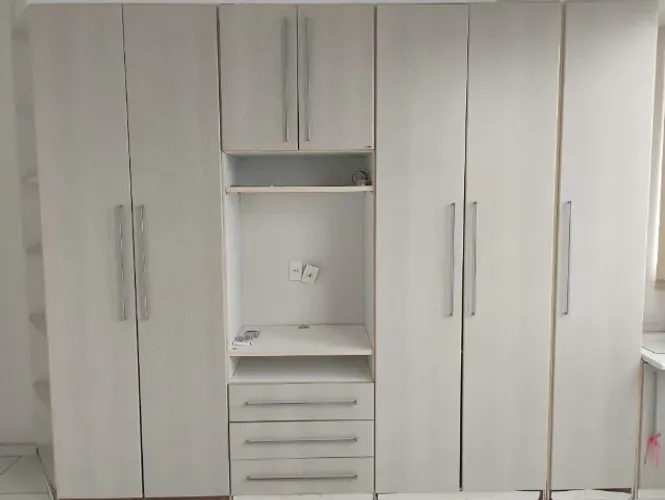 Guarda roupa casal