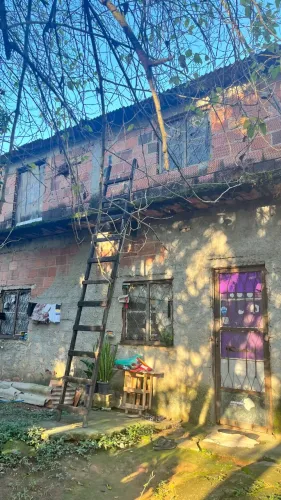 Vende-se casa em Magé Rj