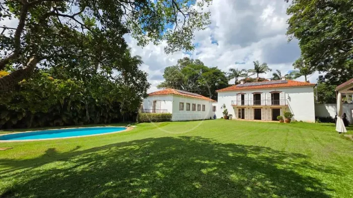 Casa Alto Padrão para Venda ou Locação na Chácara Flora