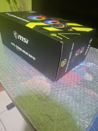Water Cooler MSI Mag Coreliquid E240, ARGB, 240mm, AMD/Intel, Preto - MAG CORELIQUID E240