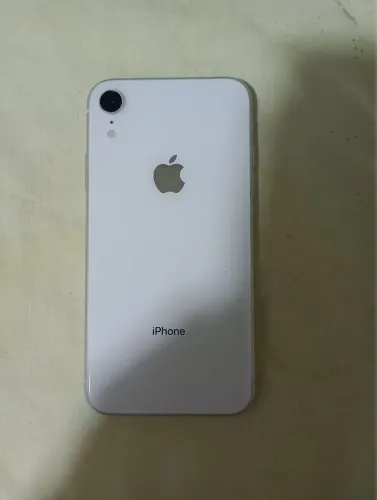 iphone XR branco 64gb