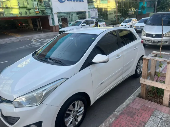 Hyundai HB20 Premium 1.6 Flex 16V Aut. 2013