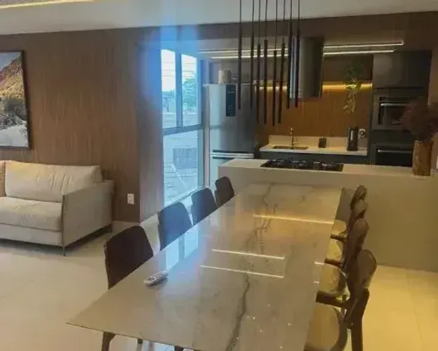 Novo!!, 4 suítes, porcelanato, andar alto, vista linda, 175m², 3 vagas, varanda gourmet