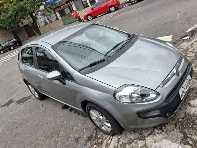 Fiat Punto Attractive 1.4 Fire Flex 8V 5P 2013