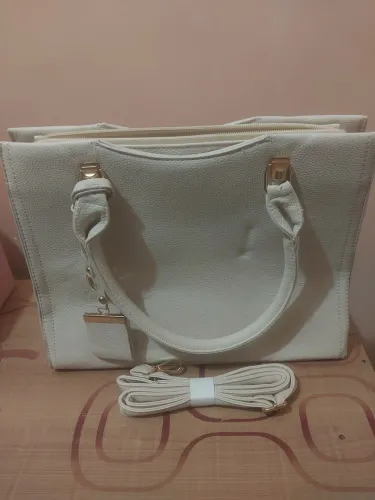 Bolsa Off estilo e elegância numa peça