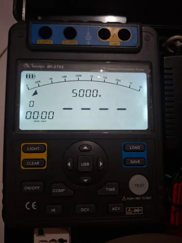 Megômetro até 5kV com Display Digital e Acessórios MINIPA-MI-2705