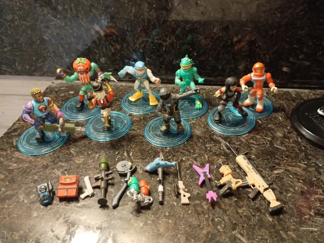 Bonecos Colecionáveis FORTNITE