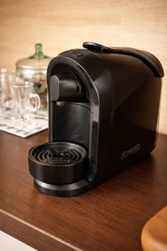 Cafeteira 3 CORAÇÕES: Latte, Espresso, Cappuccino, Chá. R$ 350,00