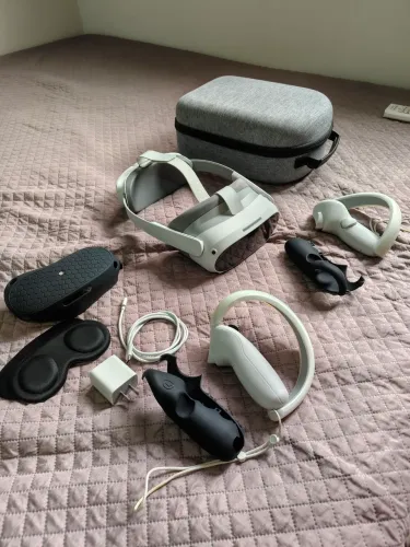 PICO 4 VR - 256GB - Seminovo