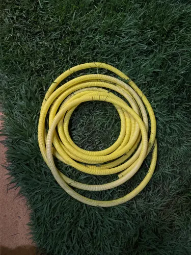 eletroduto flexível corrugado de cor amarela
