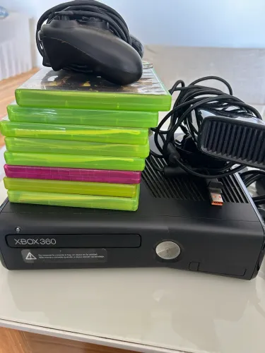 Xbox 360 com Kinect