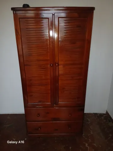 Mini guarda-roupas