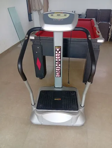 plataforma vibratória Energym Turbo Charger
