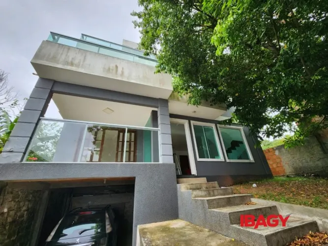 Excelente Casa 4 dormitório(s) em Ingleses Do Rio Vermelho - Florianópolis