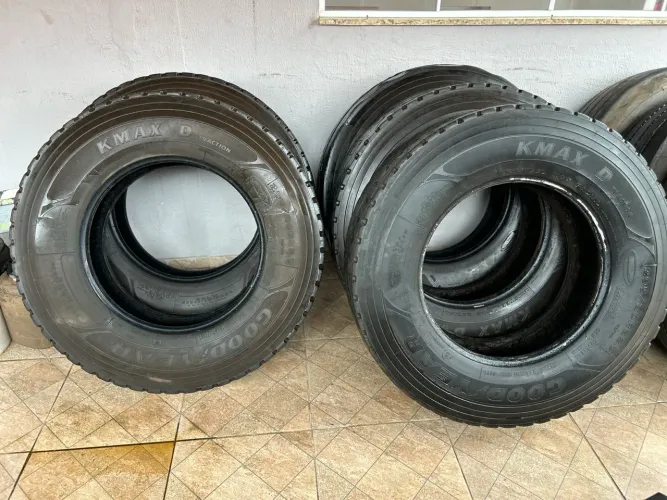 Vendo 4 Pneus Goodyear Kmax borrachudo para ressonar