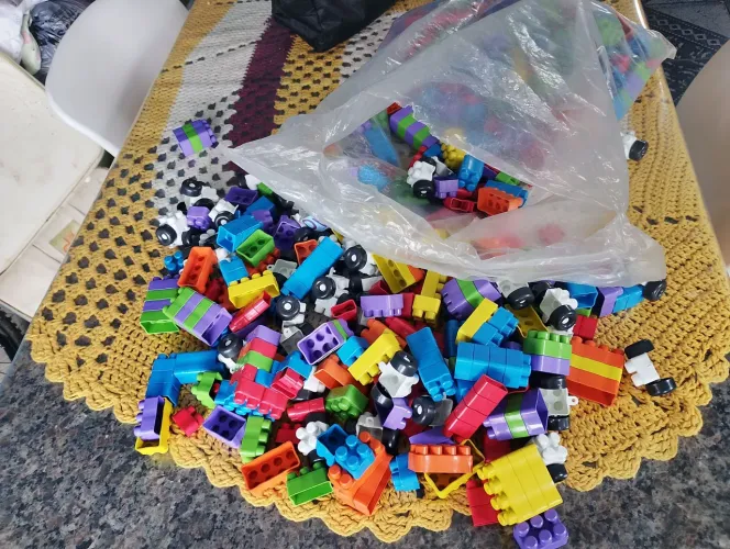 Lego pra criança montar