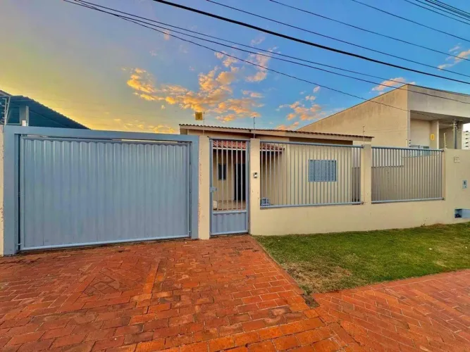 Casa para disponível para locação, próximo ao Supermercados Conquista, Faculdade FAR, a 5