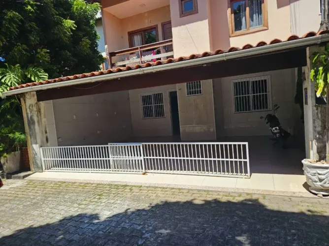 Vendo portão baixo, ideal para pets ou barrar entrada de veículos