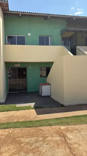 Apto 2 quartos RECEM REFORMADO