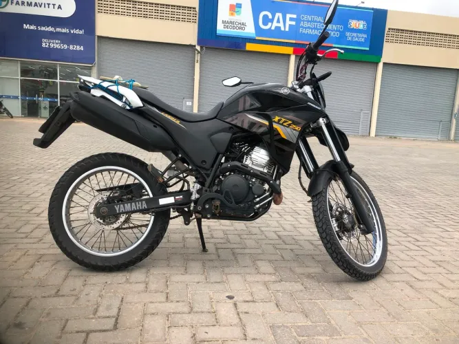 Moto em perfeito em estado para vender logo 