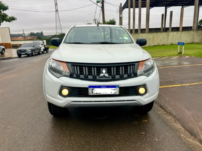 Mitsubishi L200 Triton Sport GLS 2.4 CD Diesel Aut. 2023