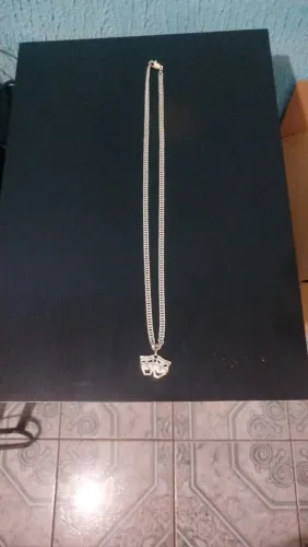 Vendo prata com pingente chora agora rir depois ?6mm 70cm