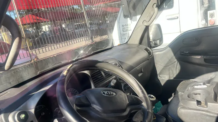 Vendo caminhão KIA BONGO