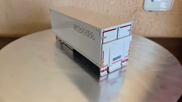Miniatura Baú Tekno 1/50